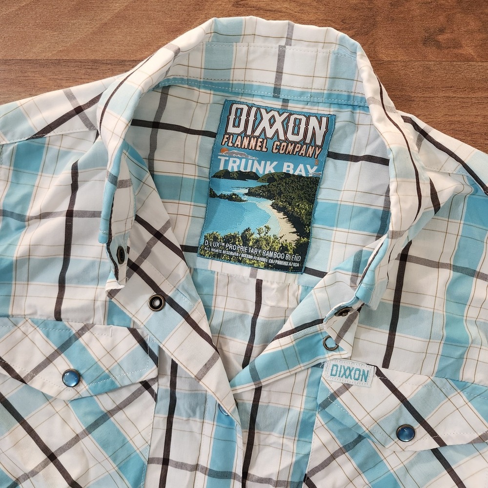 DIXXON Womens Trunk Bay D-Lux Short Sleeve Pearl Snap Shirt Size Small Euc